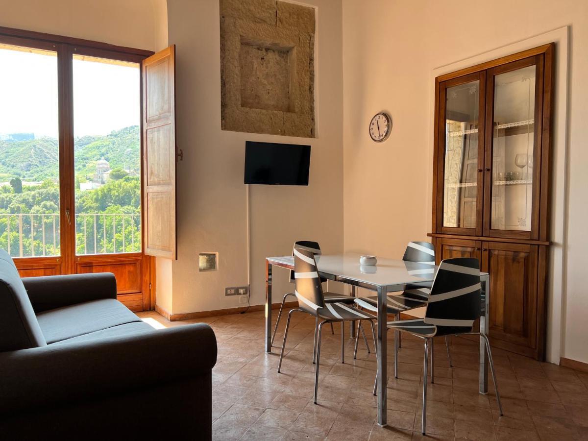 La Rupe Apartments Tropea Exterior photo